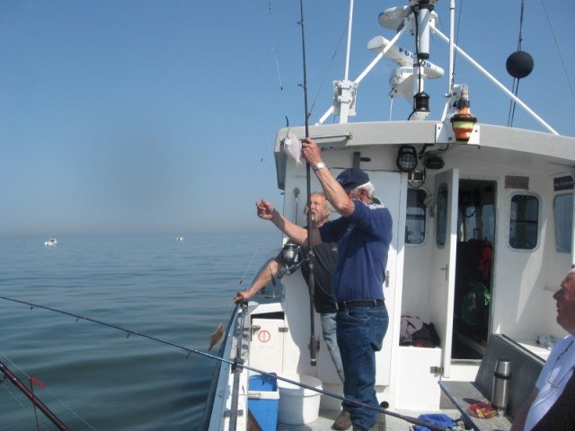 Ankervissen aan De Meerkerk, met de MS Big-Marlin