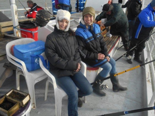 Sanne en Romy op de Westerschelde