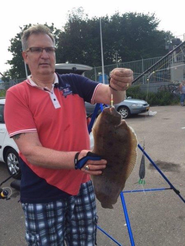 Ron en schoonvader, tongvissen op de Waterweg